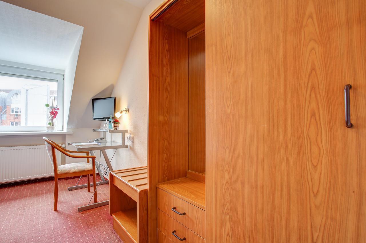 Ina Hotel Consul Кіль Екстер'єр фото